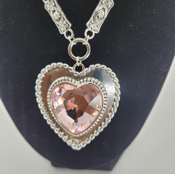 PAPARAZZI BLUE Ocean Heart Necklace ๐ - Picture 5 of 7